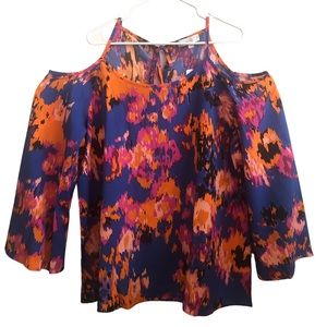 NWT Suzanne Betro Weekend Multicolored Cold Shoulder Top U3